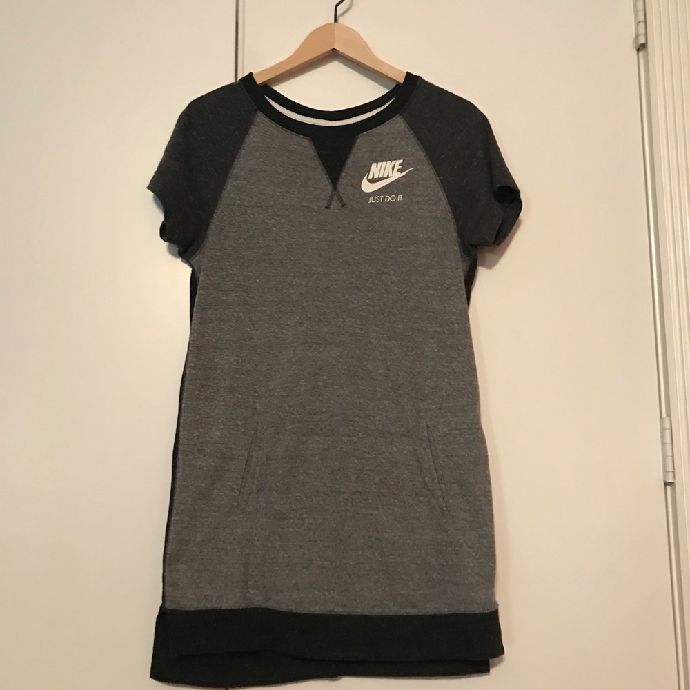 Nike Women’s Vintage Fleece Sportswear Dress